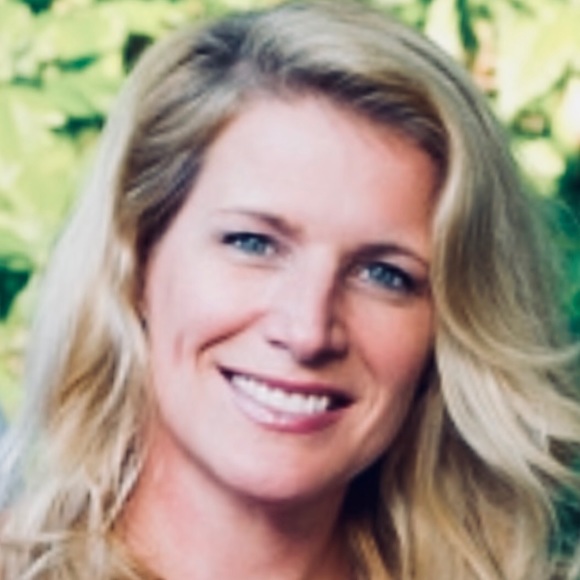 Meet your Posher, Leigh - Picture 1 of 1